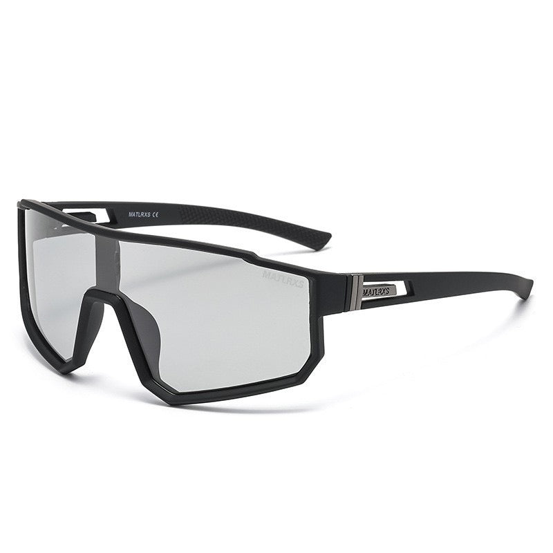 [Large Face] Sports Deaign Day/Night Photochromic Sunglass for 🏍️ 🛵 🚲 (SM1032)