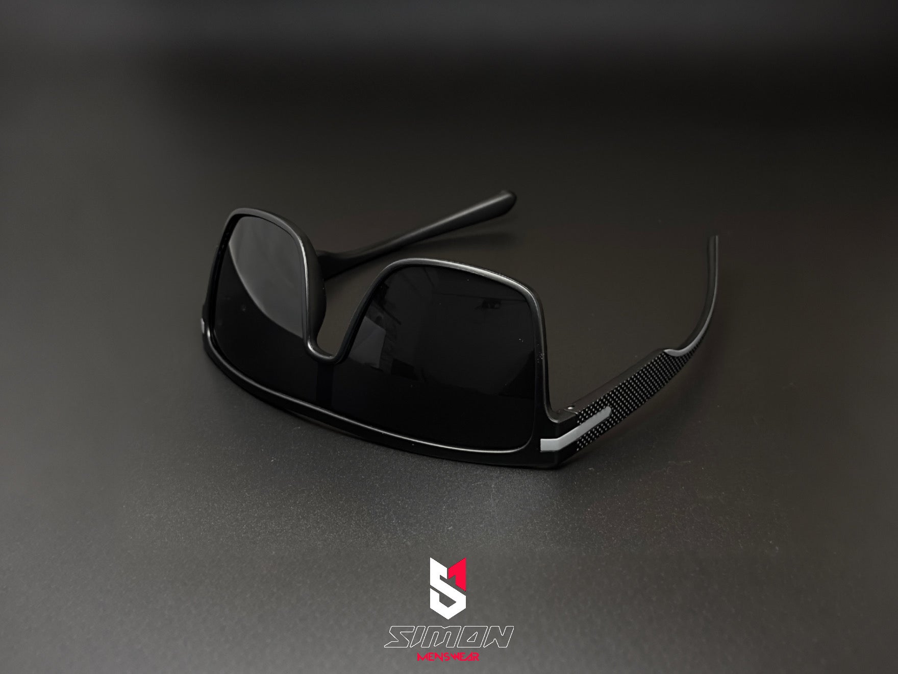 Large Face European Style UV400 Sunglass (SM1002)